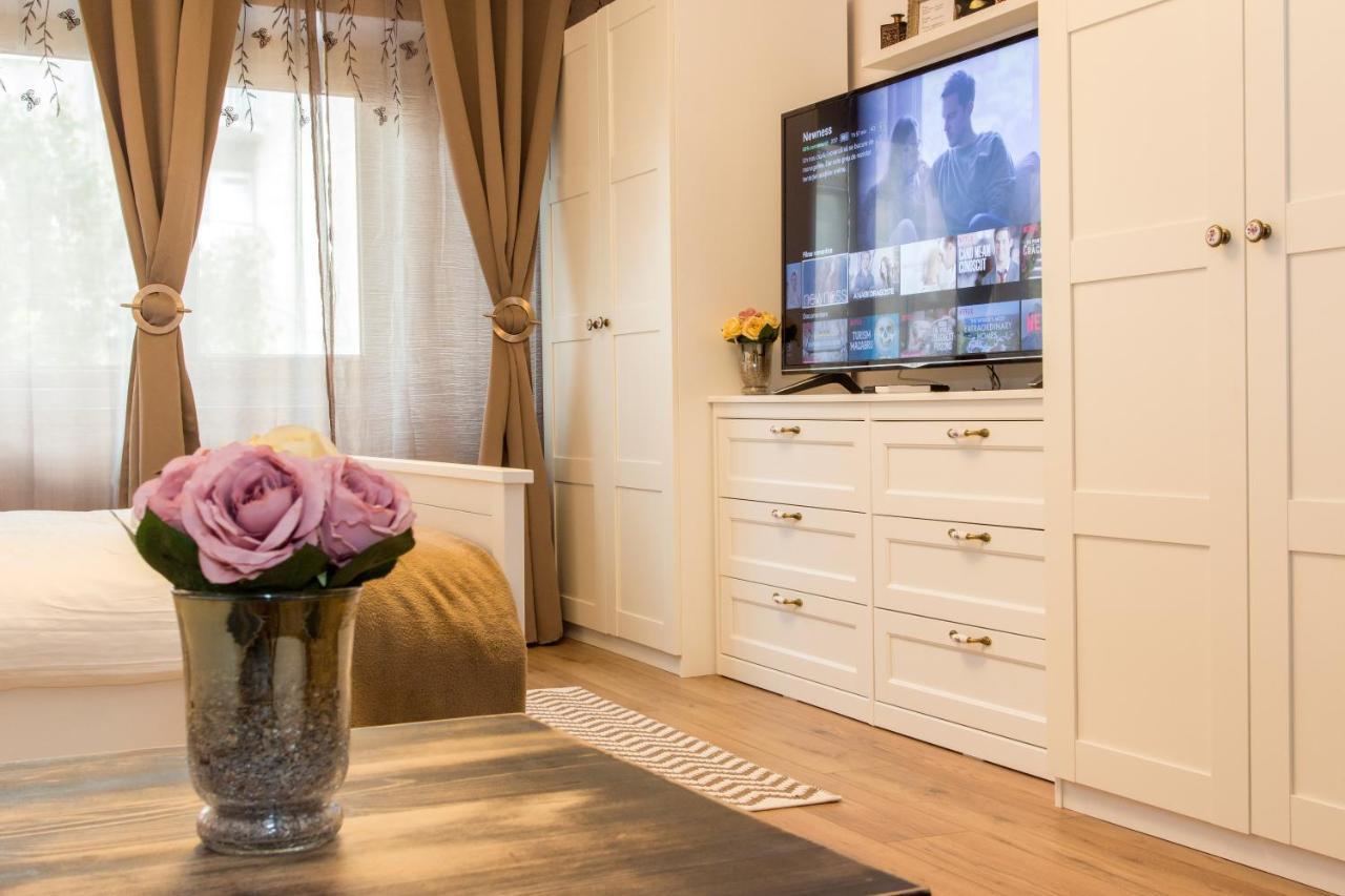 Apartment Motru 75 By Mrg Bucharest